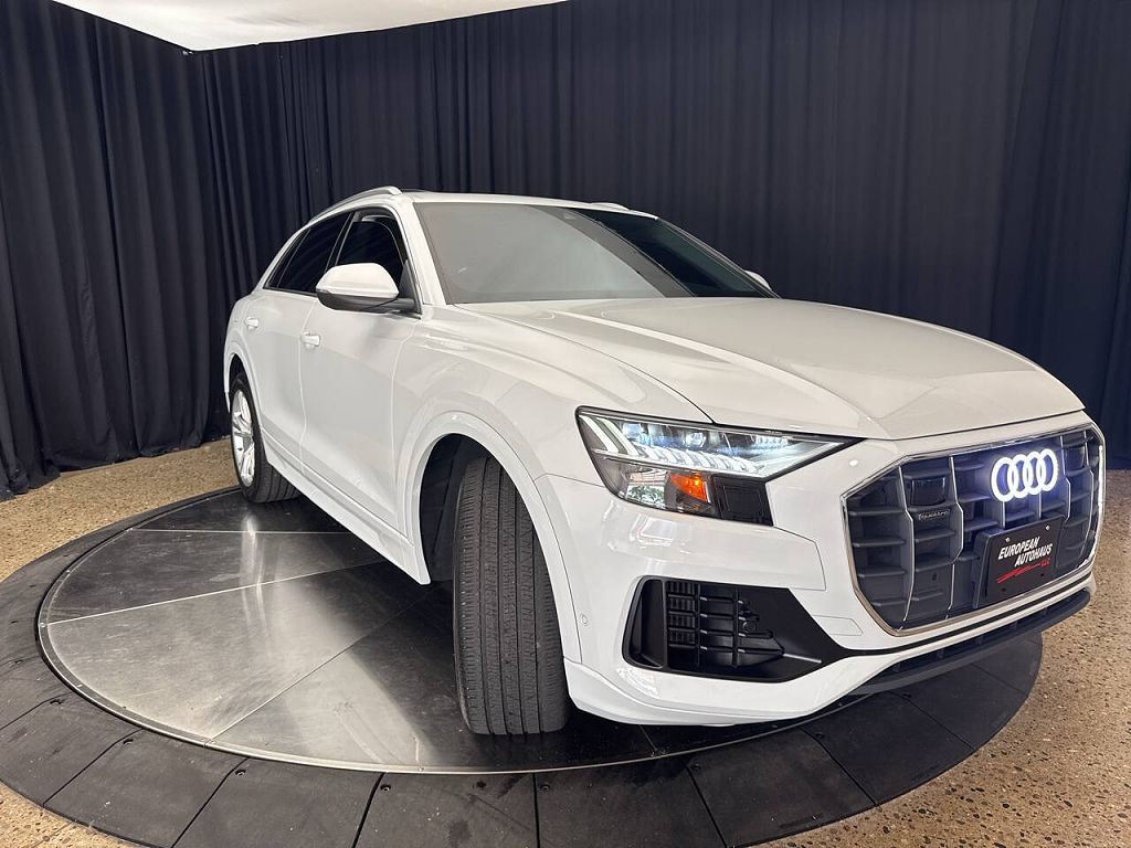 2023 Audi Q8 Premium