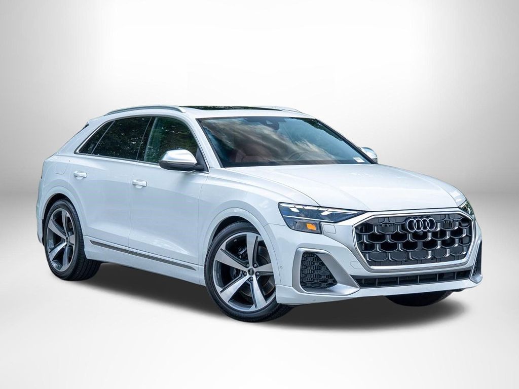 2024 Audi SQ8 Premium Plus