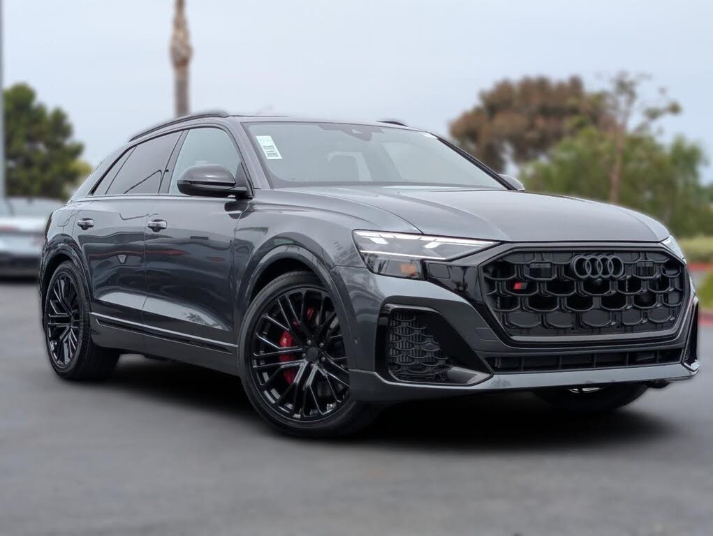 2026 Audi SQ8 Premium Plus