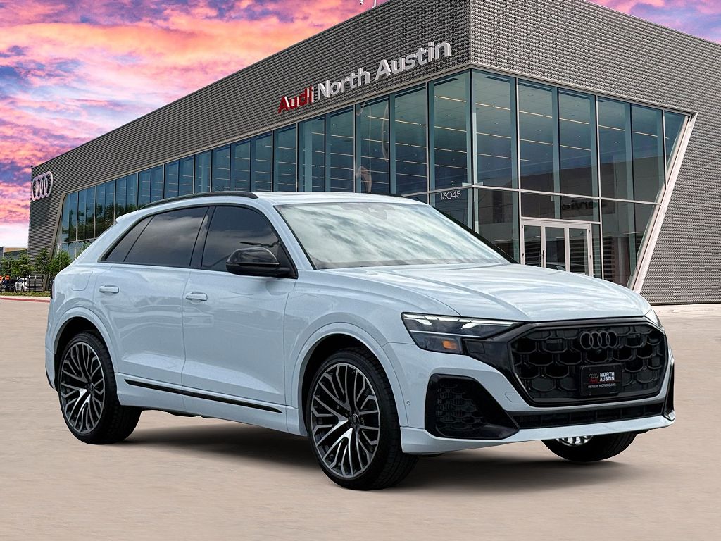 2024 Audi SQ8 Premium Plus
