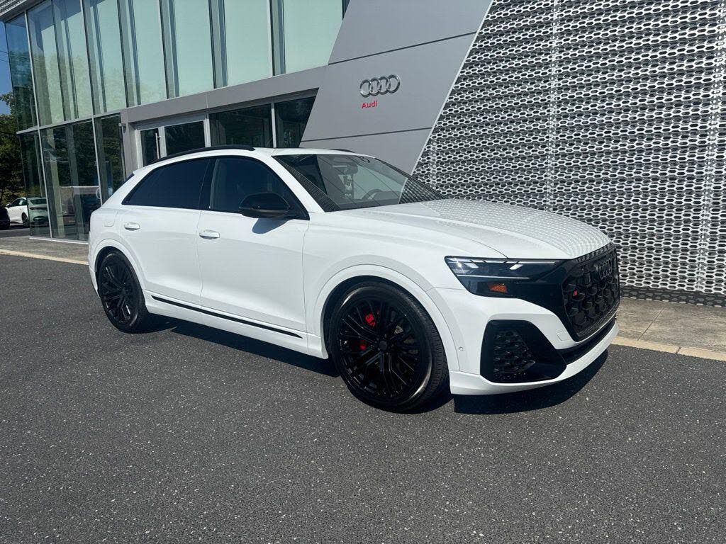 2027 Audi SQ8 Premium Plus