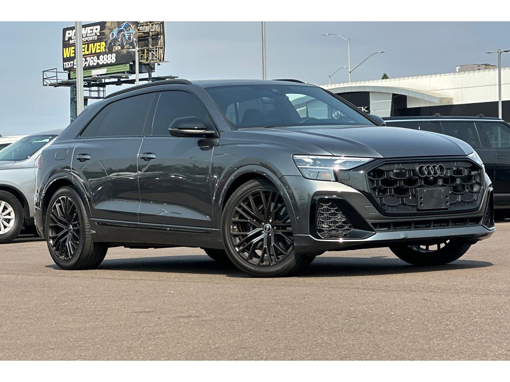 2024 Audi SQ8 Premium Plus