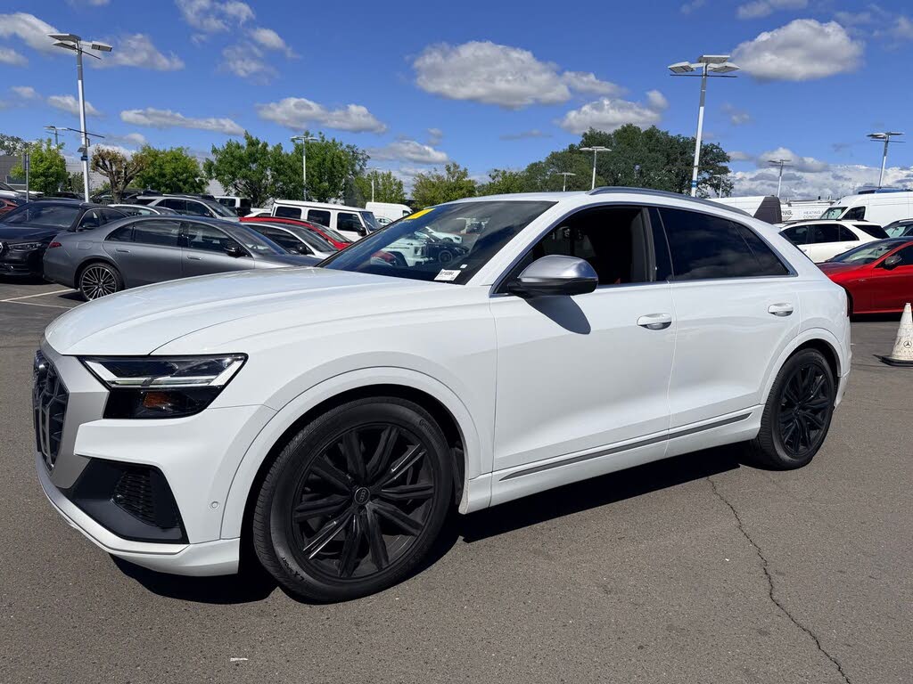 2022 Audi SQ8 Premium Plus
