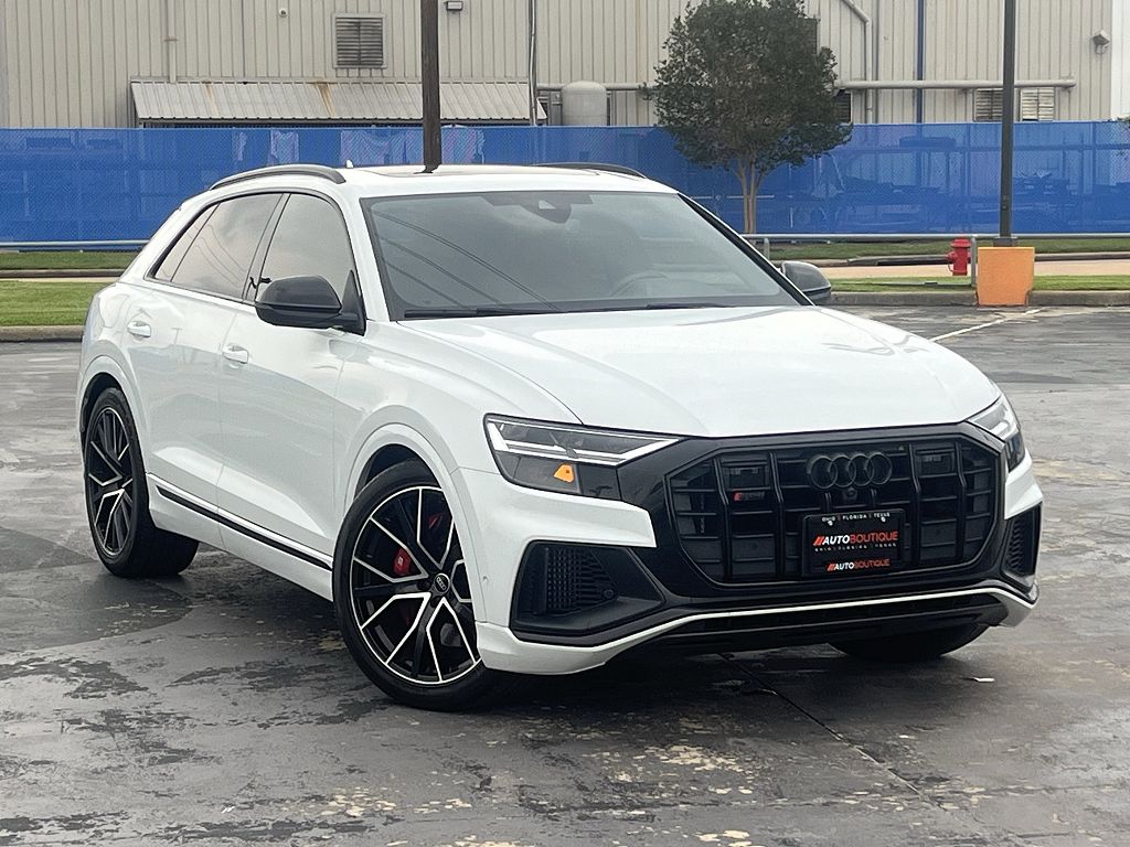 2022 Audi SQ8 Premium Plus