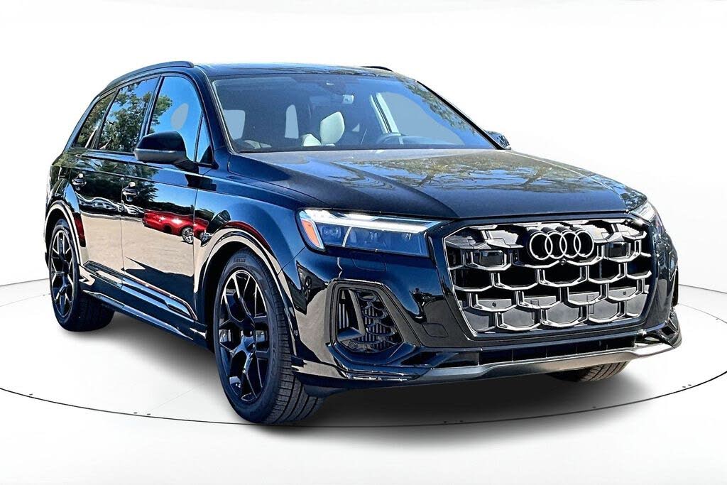 2026 Audi SQ7 Premium Plus