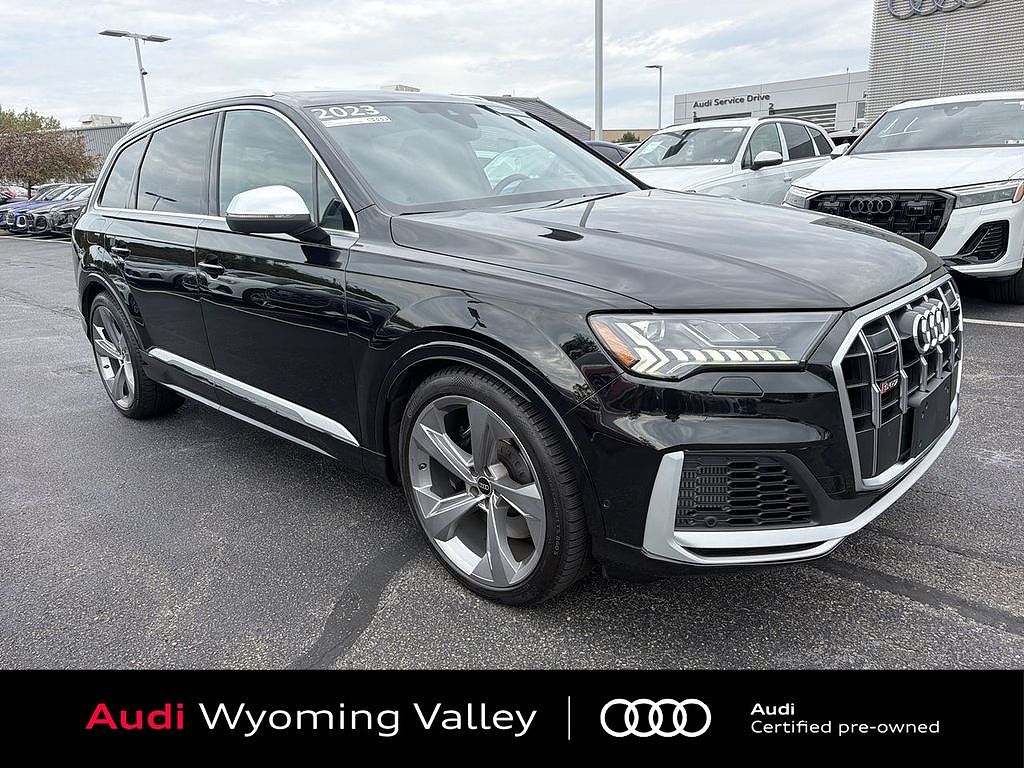 2023 Audi SQ7 Premium Plus