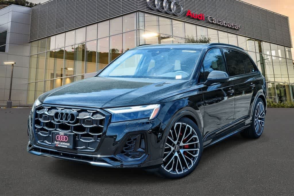 2026 Audi SQ7 Premium Plus