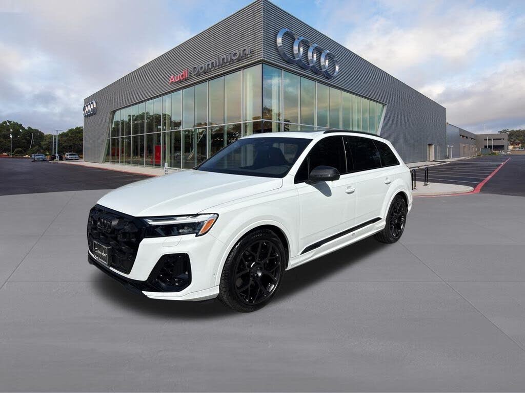 2026 Audi SQ7 Premium Plus