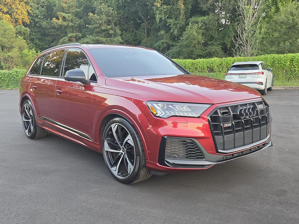 2024 Audi SQ7 Premium Plus