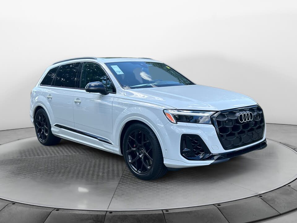 2026 Audi SQ7 Premium Plus
