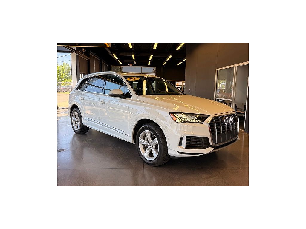 2023 Audi Q7 Premium