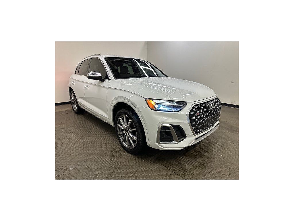 2022 Audi SQ5 Premium Plus