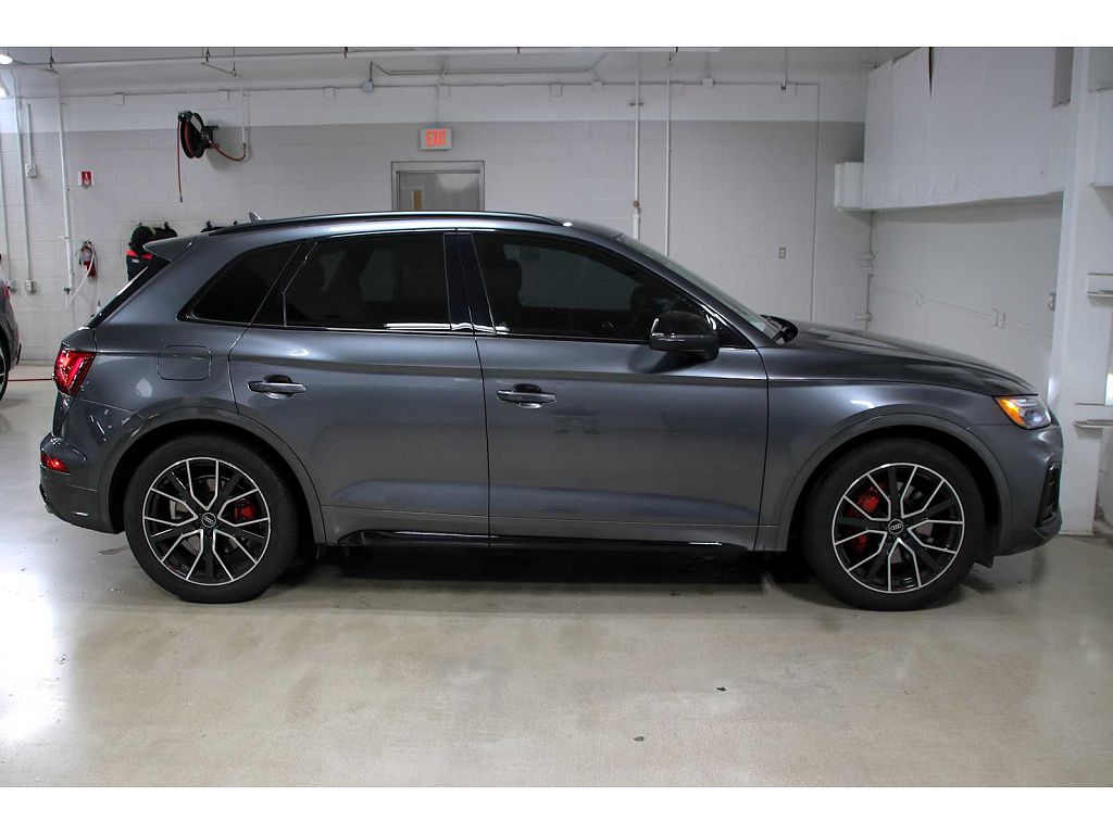 2023 Audi SQ5 Premium Plus