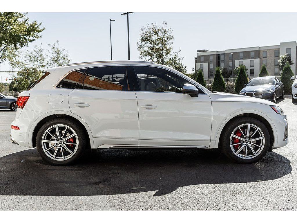 2023 Audi SQ5 Premium Plus