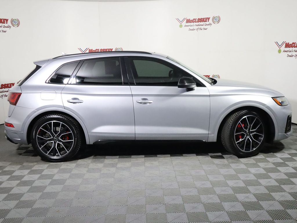 2023 Audi SQ5 Premium Plus