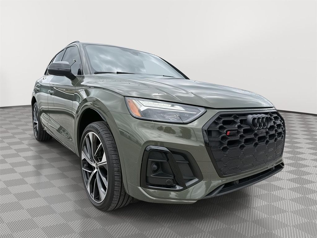 2023 Audi SQ5 Premium Plus