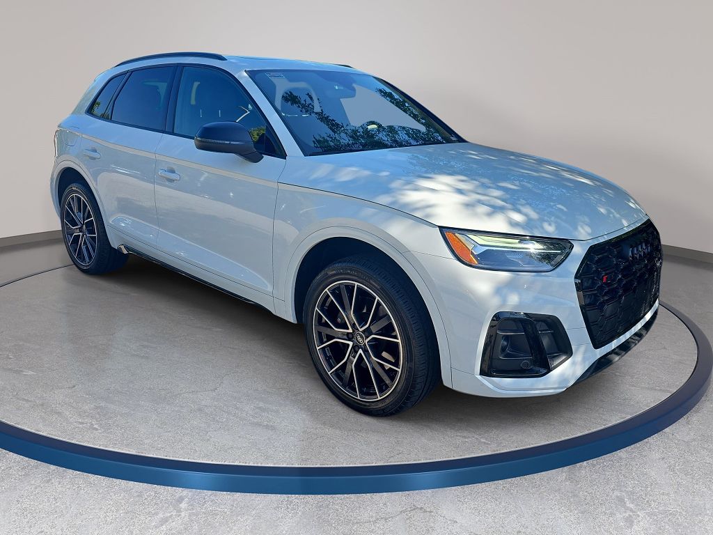 2023 Audi SQ5 Premium Plus