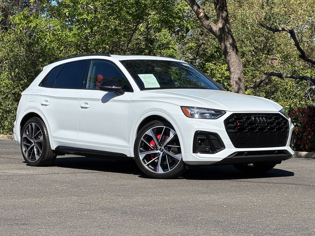 2024 Audi SQ5 Premium Plus