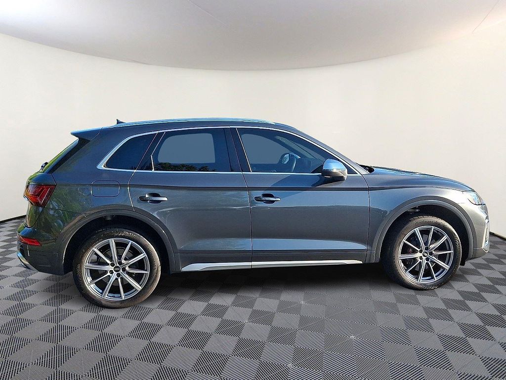 2023 Audi SQ5 Premium Plus