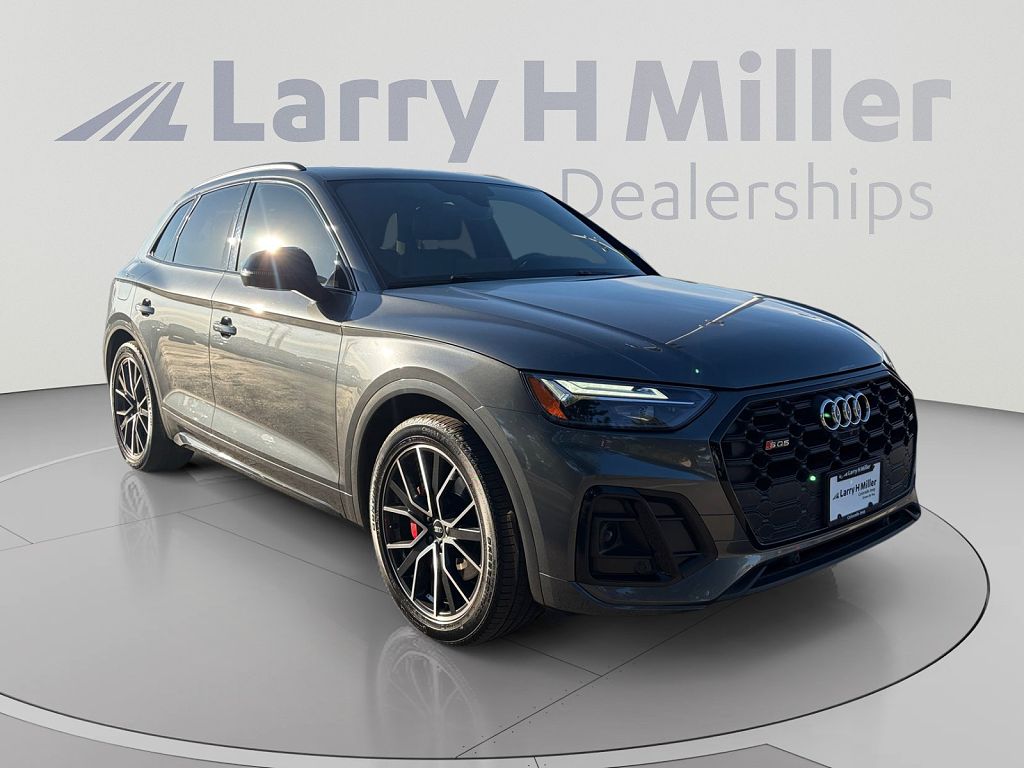 2023 Audi SQ5 Premium Plus