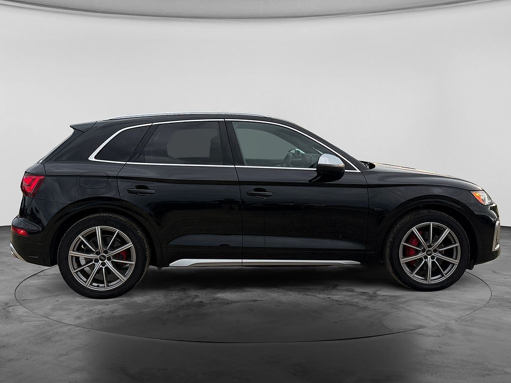 2024 Audi SQ5 Premium Plus