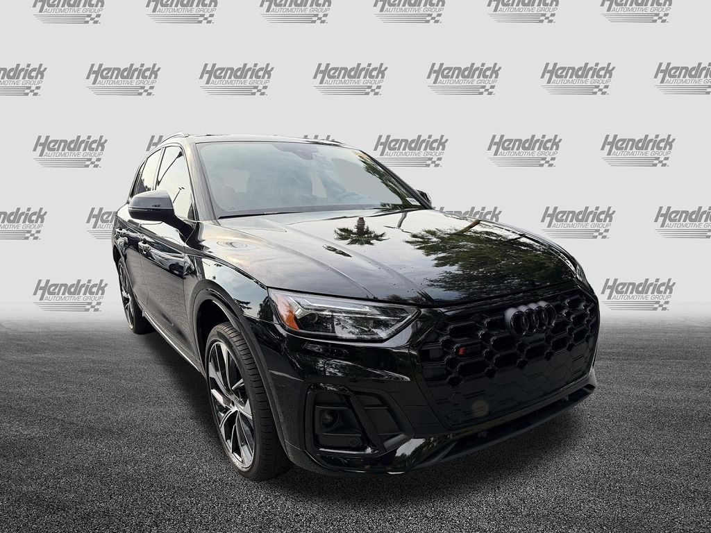 2023 Audi SQ5 Premium Plus