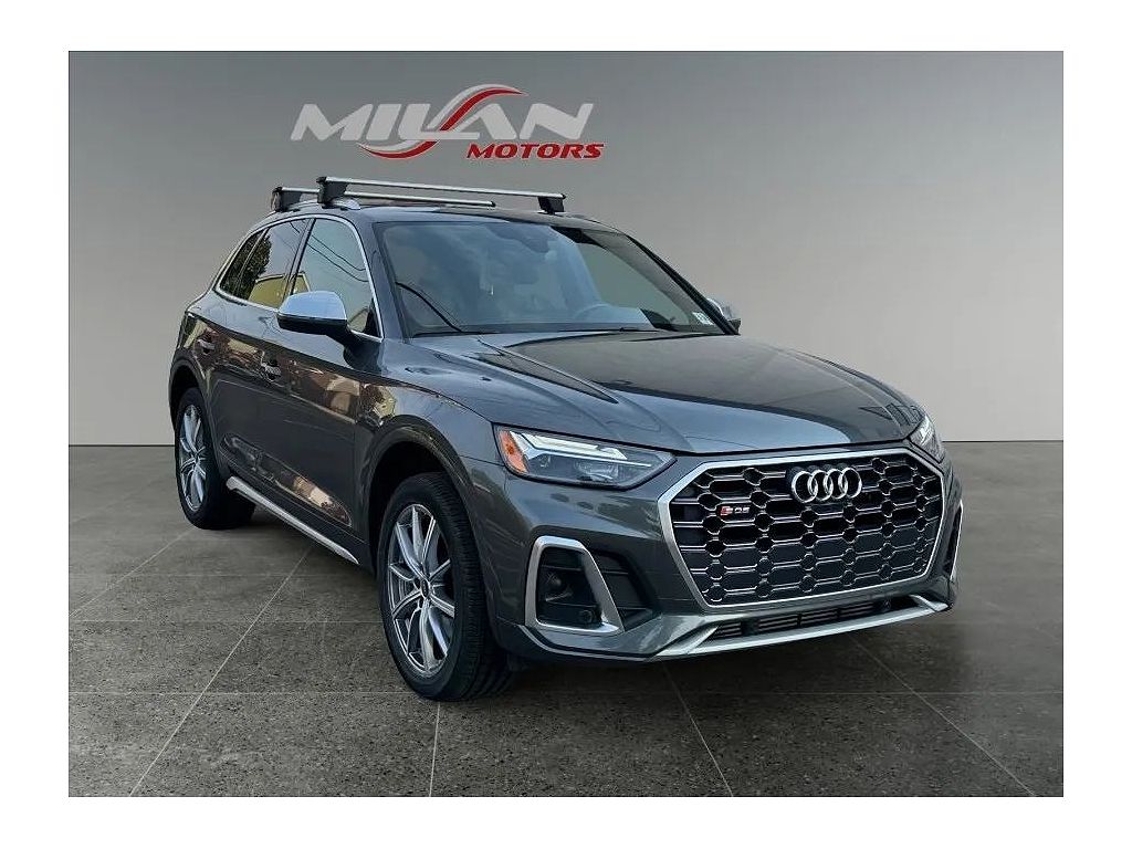 2023 Audi SQ5 Premium Plus