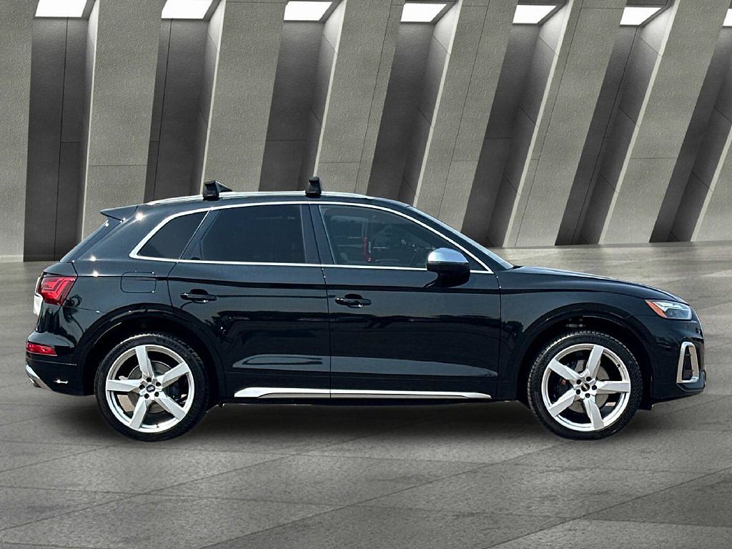 2022 Audi SQ5 Premium Plus