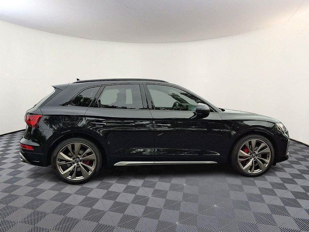 2025 Audi SQ5 Premium Plus