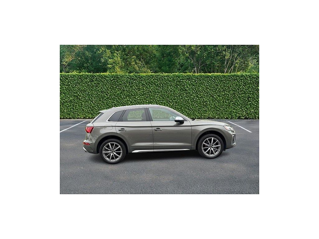 2023 Audi SQ5 Premium Plus