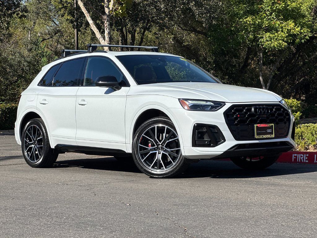 2024 Audi SQ5 Premium Plus