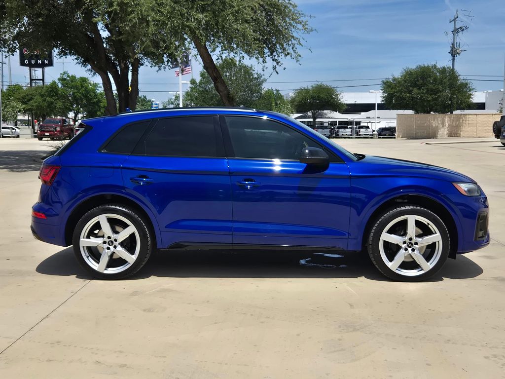 2022 Audi SQ5 PREMIUM PLUS