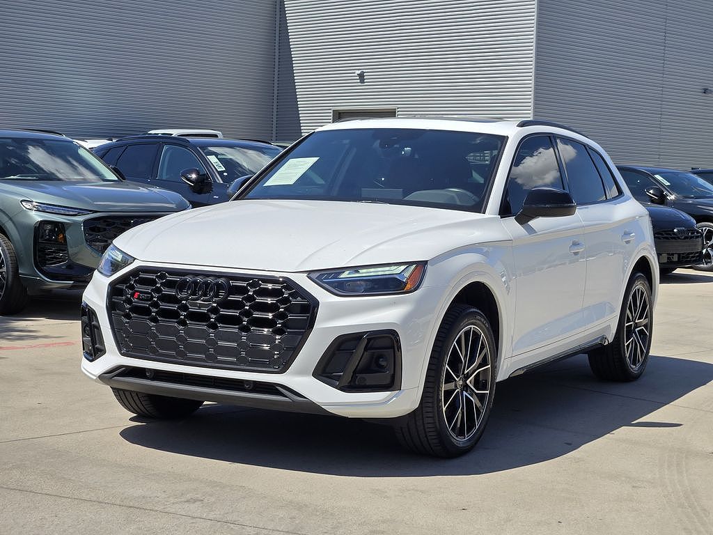 2023 Audi SQ5 Premium Plus