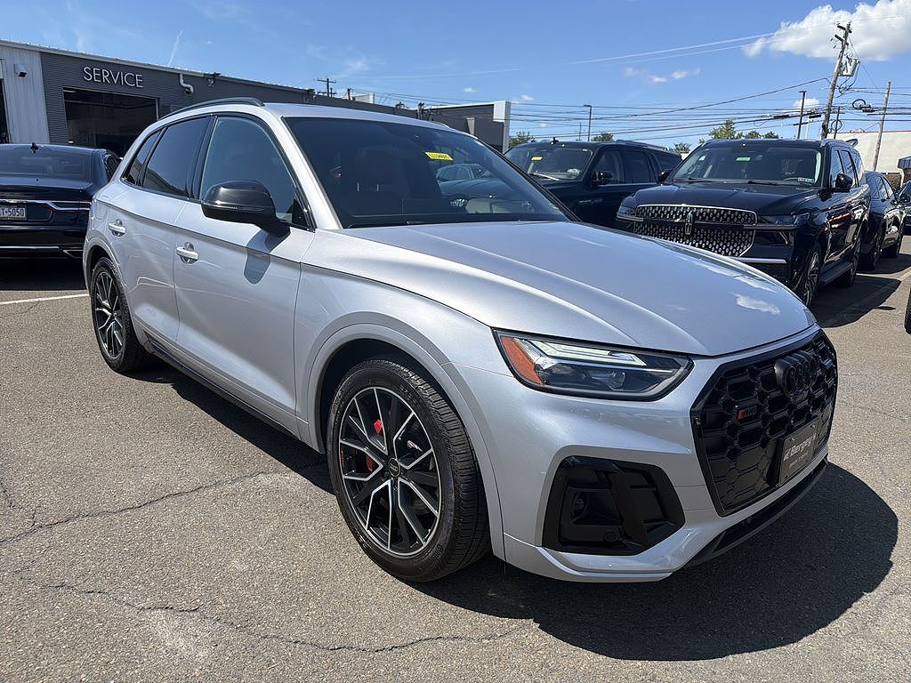 2023 Audi SQ5 Premium Plus
