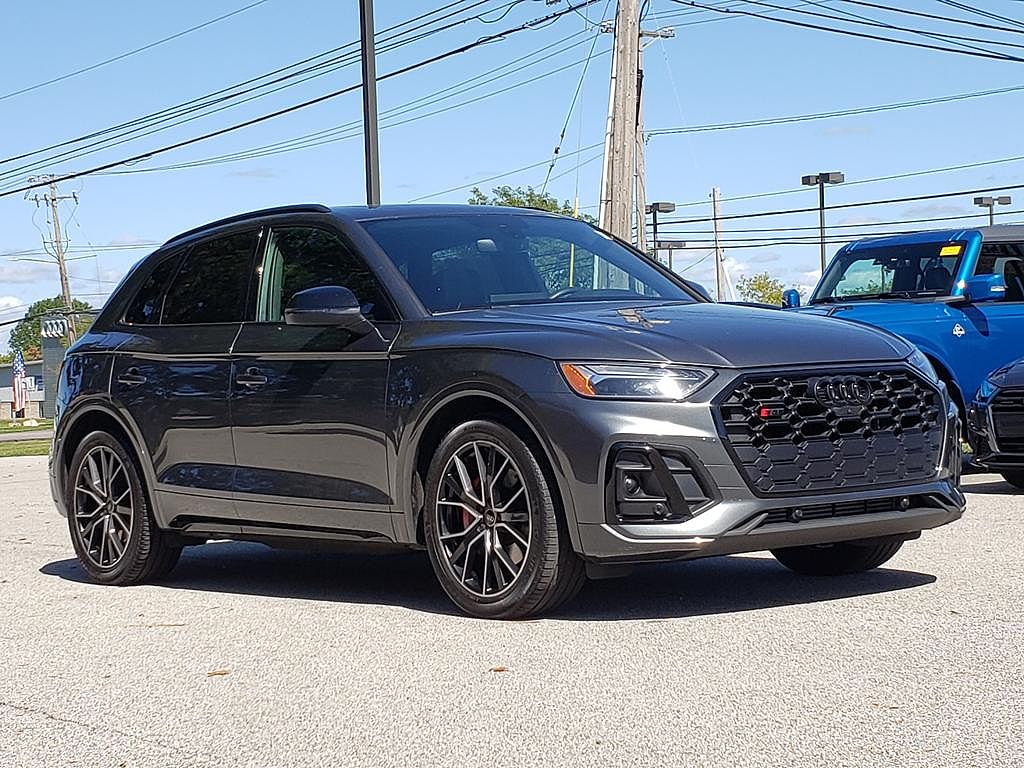 2023 Audi SQ5 Premium Plus
