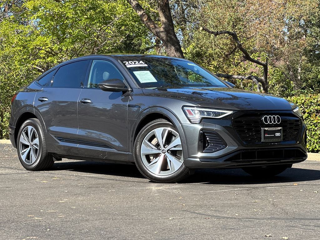2024 Audi Q8 e-tron Premium S line