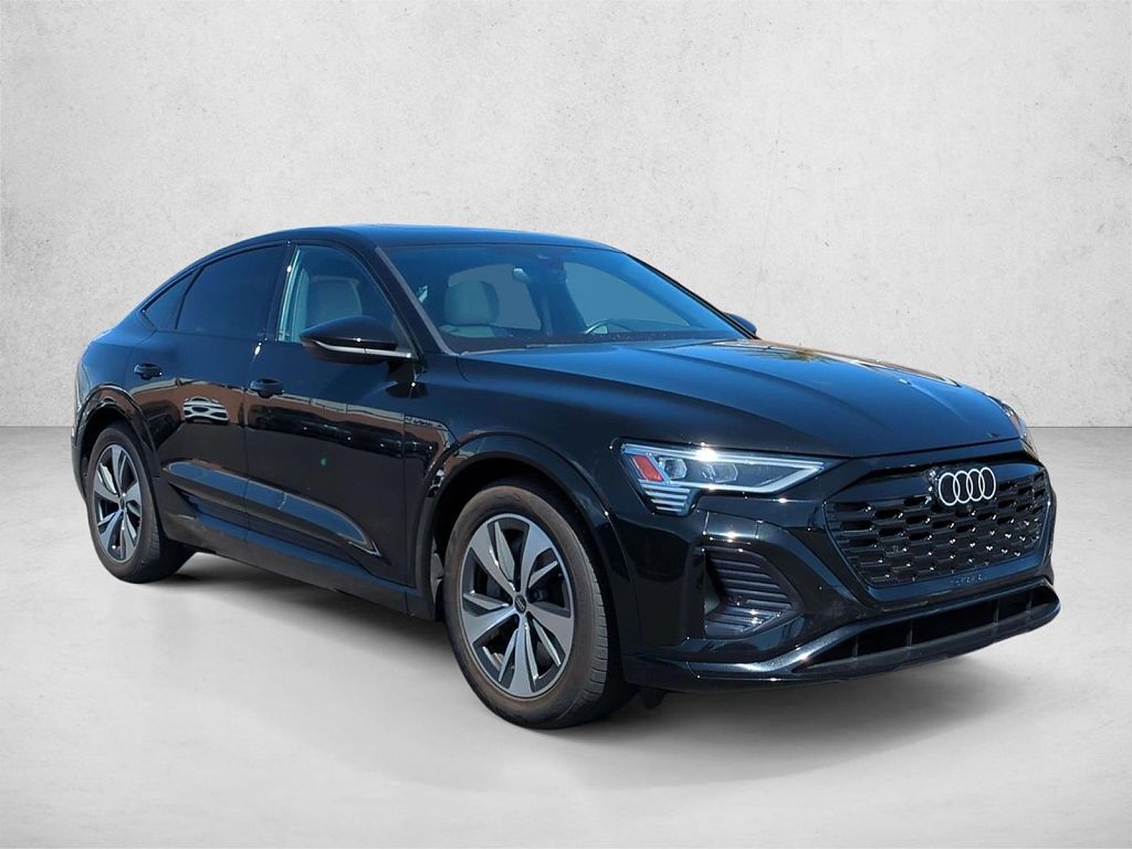 2024 Audi Q8 e-tron Premium S line