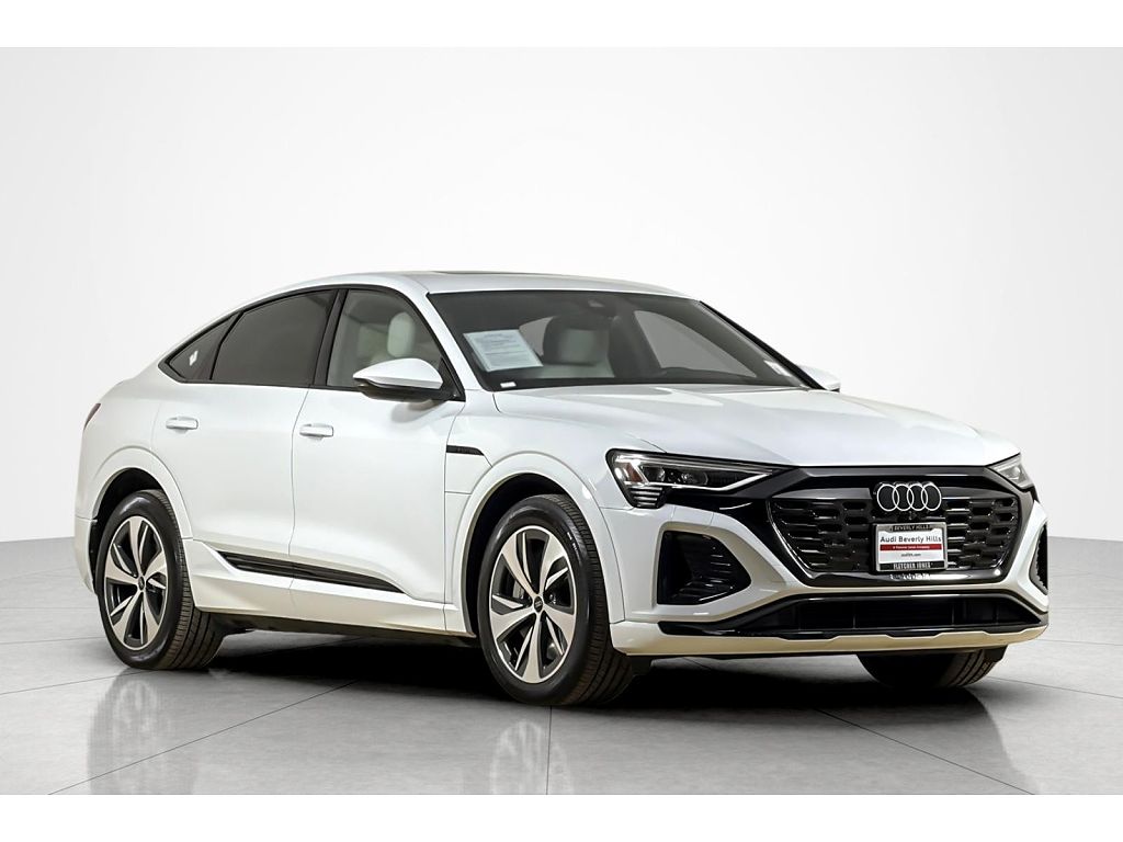 2024 Audi Q8 e-tron Premium S line