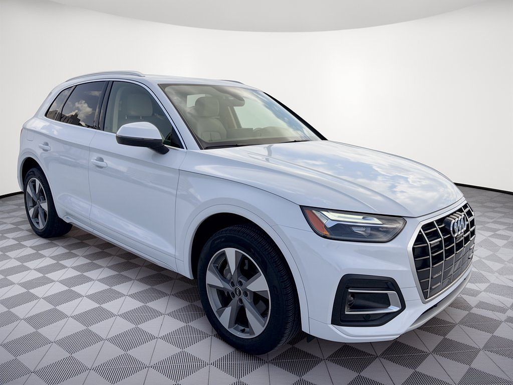 2023 Audi Q5 Premium Plus