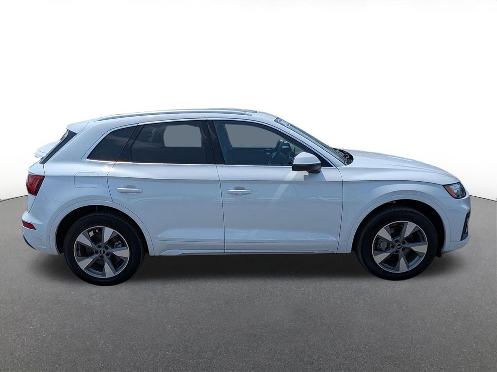 2024 Audi Q5 40 Premium Plus quattro