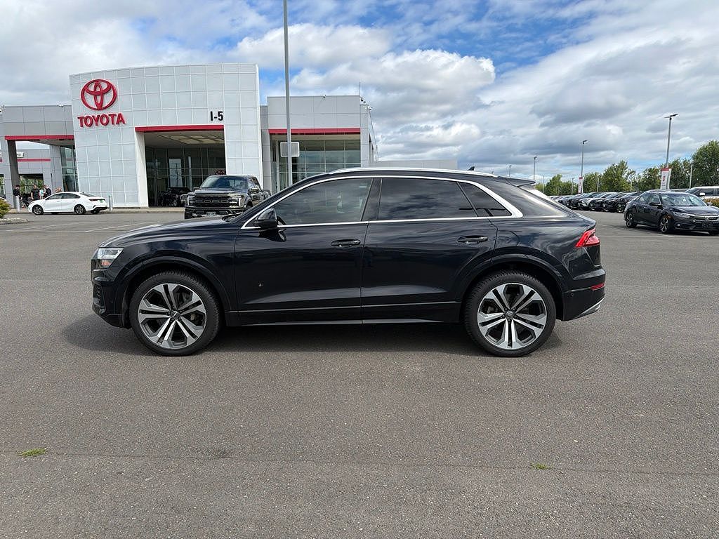 2020 Audi Q8 Premium Plus