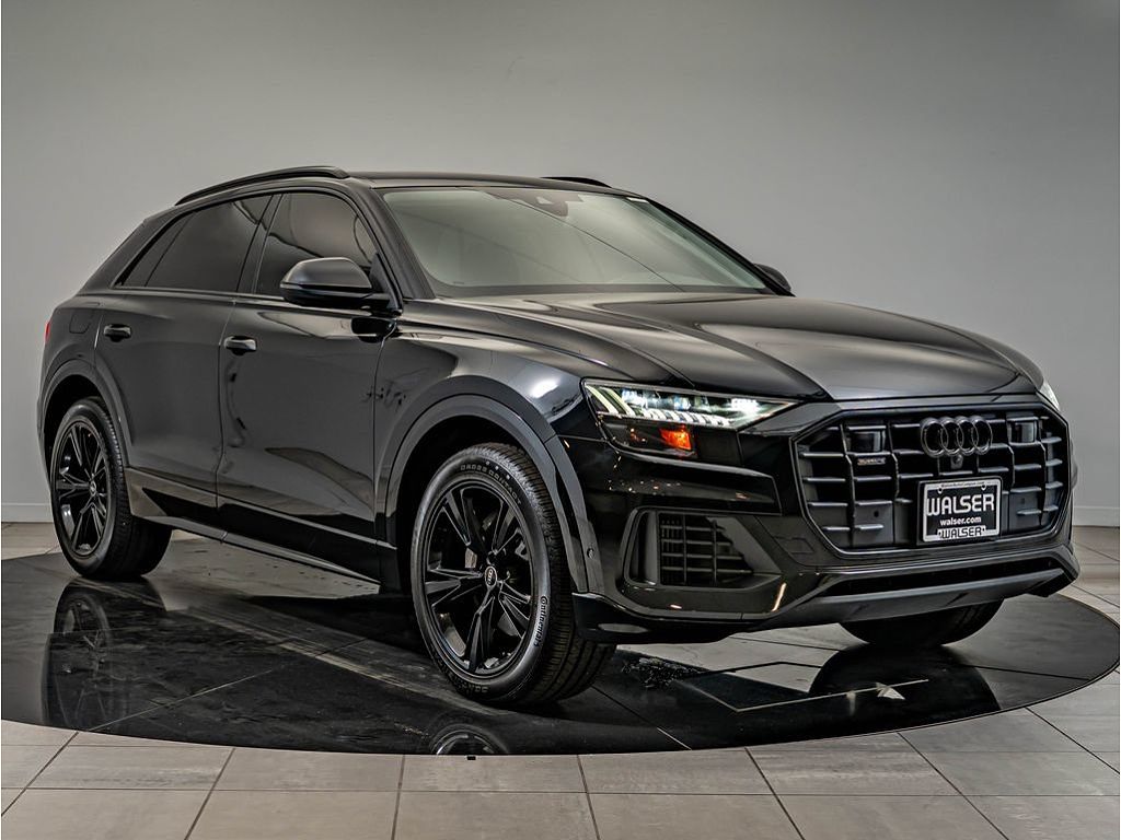 2023 Audi Q8 Premium Plus