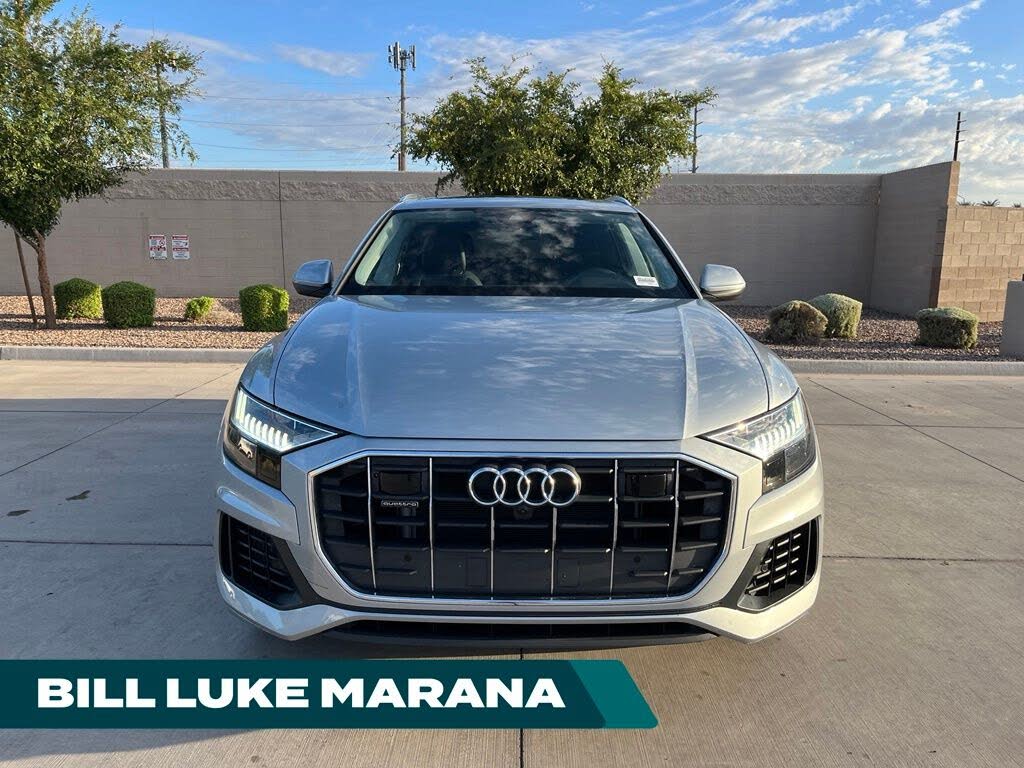 2023 Audi Q8 Premium Plus