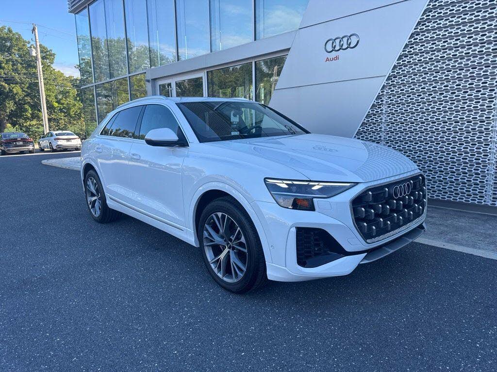 2026 Audi Q8 Premium Plus