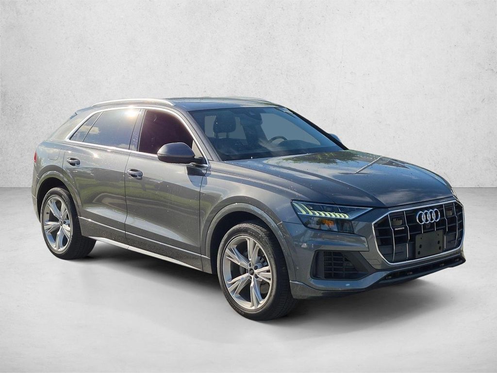 2022 Audi Q8 Premium Plus