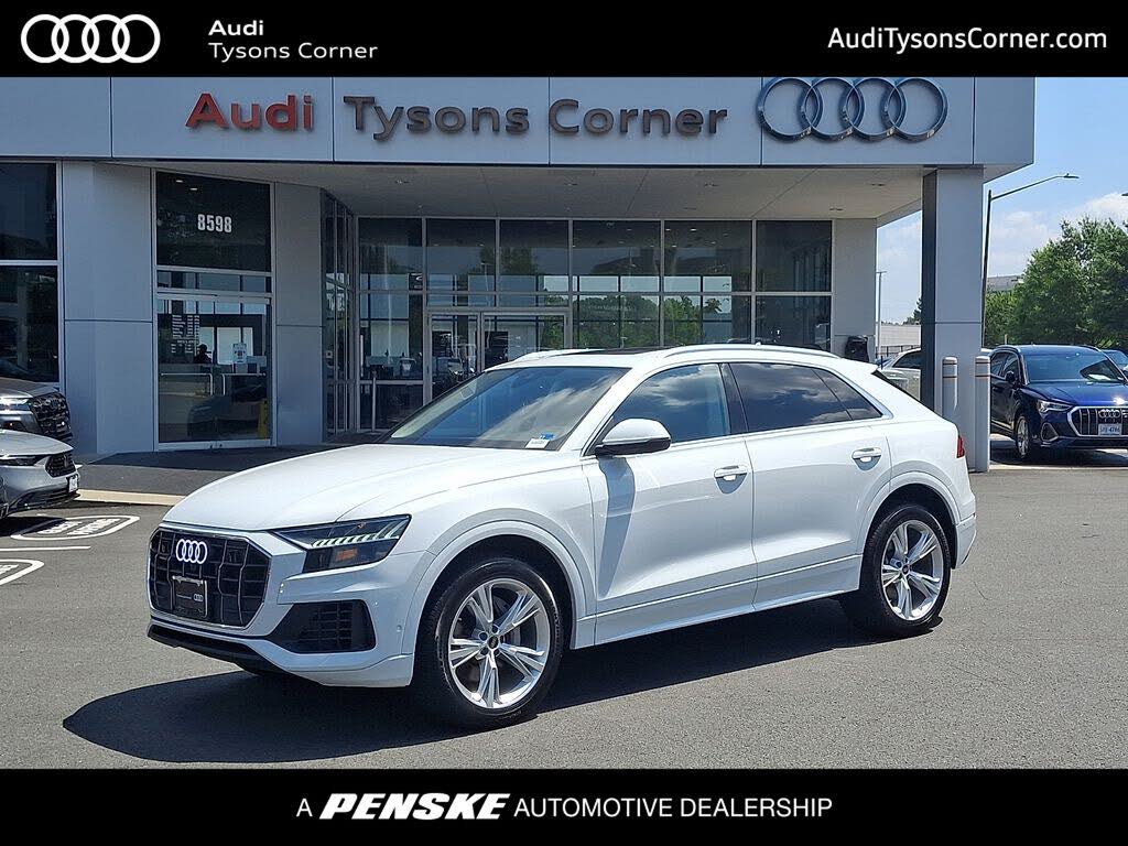 2023 Audi Q8 Premium Plus