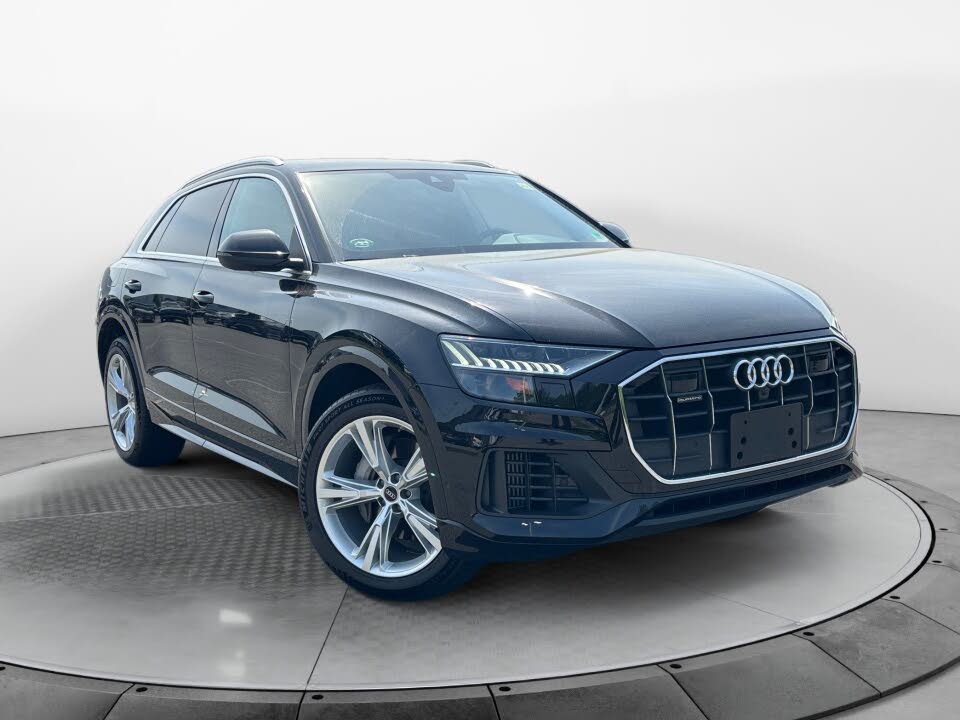 2023 Audi Q8 Premium Plus 55 TFSI quattro Tiptronic