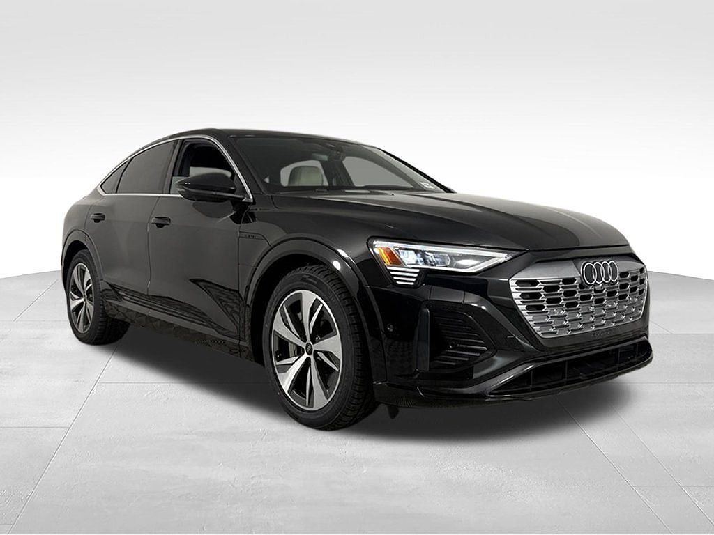 2024 Audi Q8 e-tron Premium Plus S line