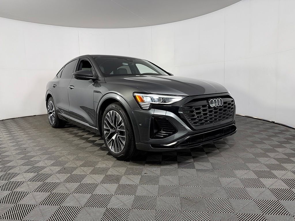 2024 Audi Q8 e-tron Premium Plus S line