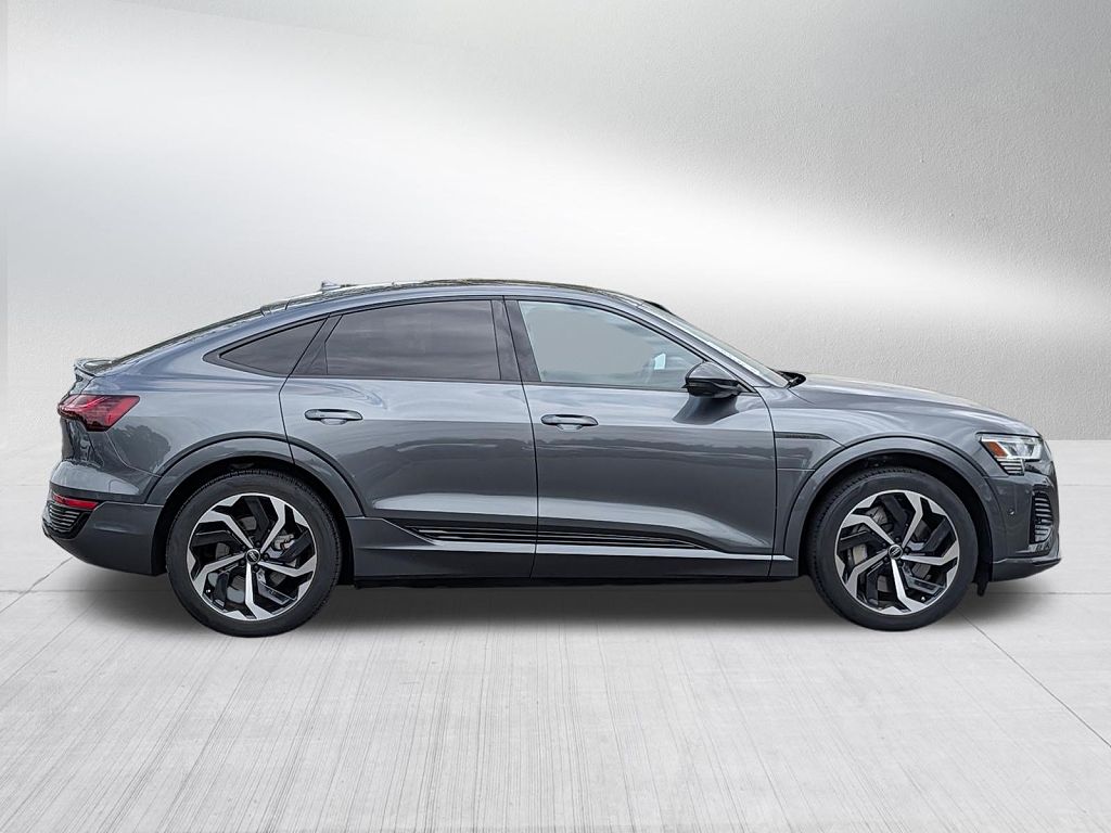 2024 Audi Q8 e-tron Premium Plus S line